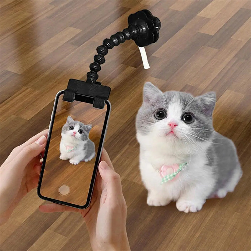 Pet Selfie Clip & Camera Lens Toy for Cats & Dogs